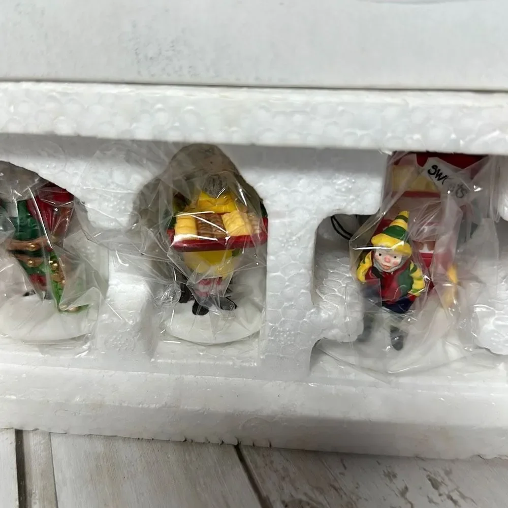 Department 56‎ Baker Elves Heritage Village Collection #5603-0